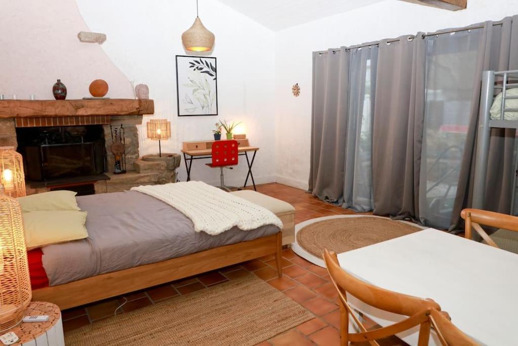 Loft La Perriere, Un Oasis En Pleine Ville Cholet Exterior foto